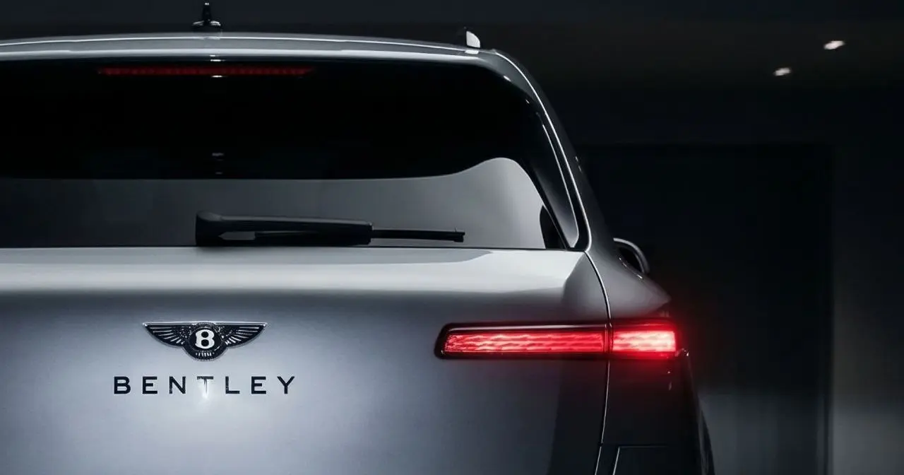 Torcal. Кажется, Bentley разучился называть свои автомобили
#неймобл
Иногда достаточно посмотреть только на названия моделей, чтобы понять, где закончилась целая эпоха.
Azure. Arnage. Continental GT | Сетка — социальная сеть от hh.ru