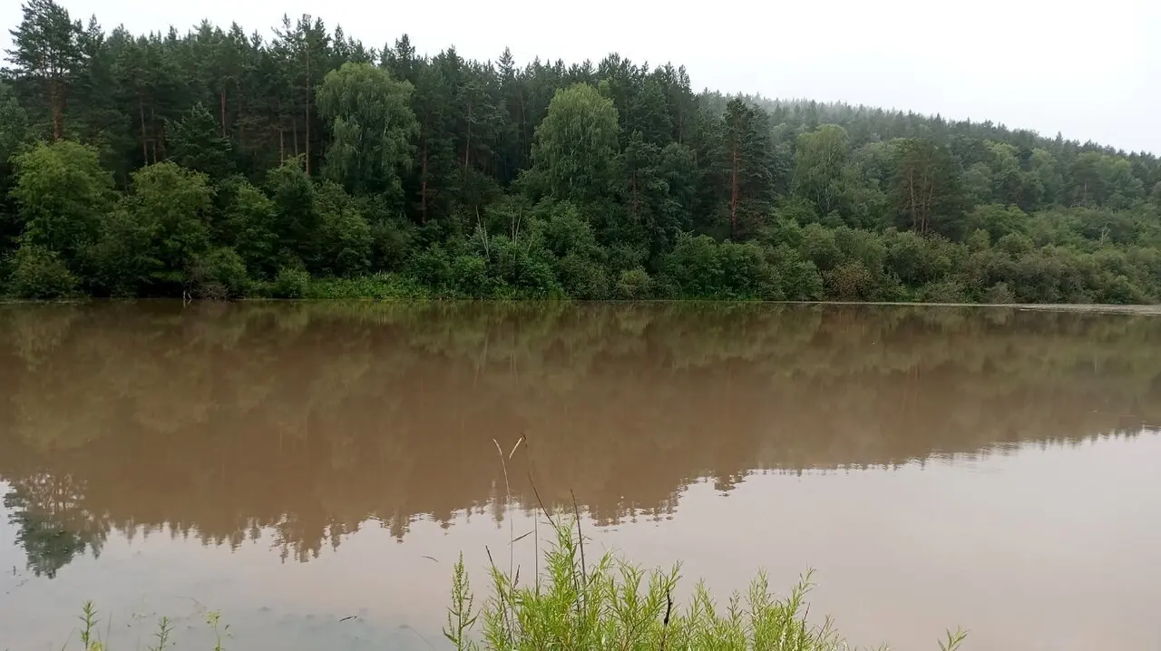 В поисках рыбы 🎣
Всё стабильно — уровень воды большой, вода грязная, рыба молчит😁🤟
Тревел комплект от KIMOTO всегда с собой.
Автор: Артём Обвинцев | Сетка — социальная сеть от hh.ru