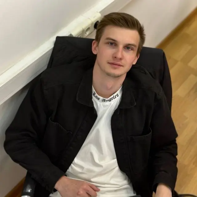 Дмитрий Власов