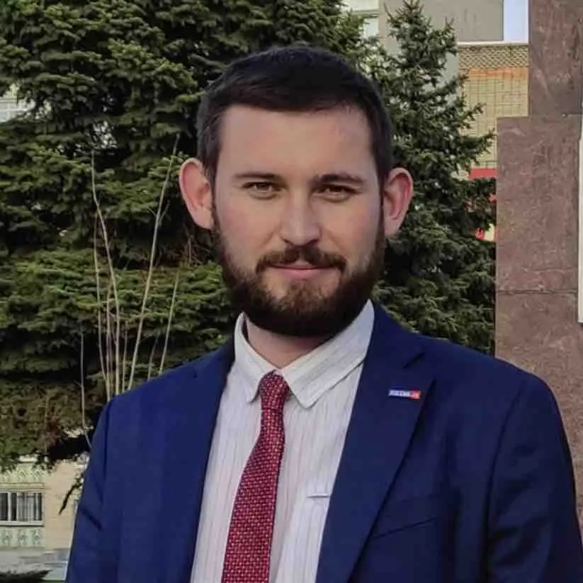 Кирилл Попов