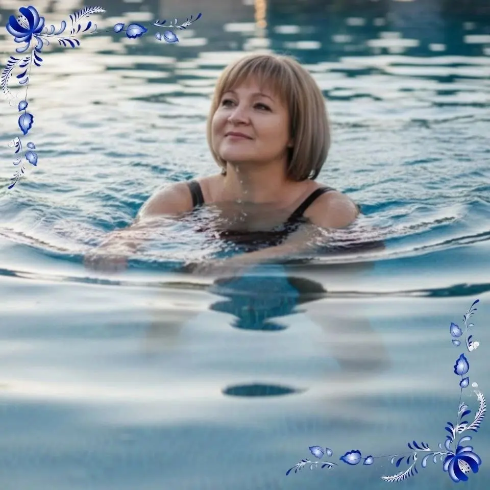 🏊‍♀ УТРО В БАССЕЙНЕ. КАК 45 МИНУТ В ВОДЕ МЕНЯЮТ ВЕСЬ ДЕНЬ
Я давно заметила: если утро начинается с бассейна, то день складывается иначе.
Встаю пораньше, пока город ещё только просыпается | Сетка — социальная сеть от hh.ru