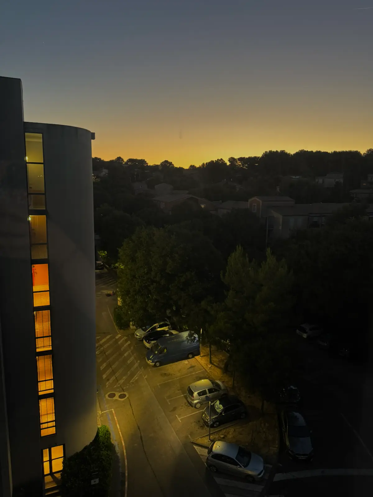 3 месяца практики в городе Ним, Франция
📍Vatel Hotel & SPA | Сетка — социальная сеть от hh.ru