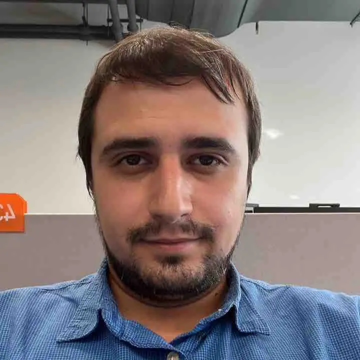 Эдуард Чарахчянц