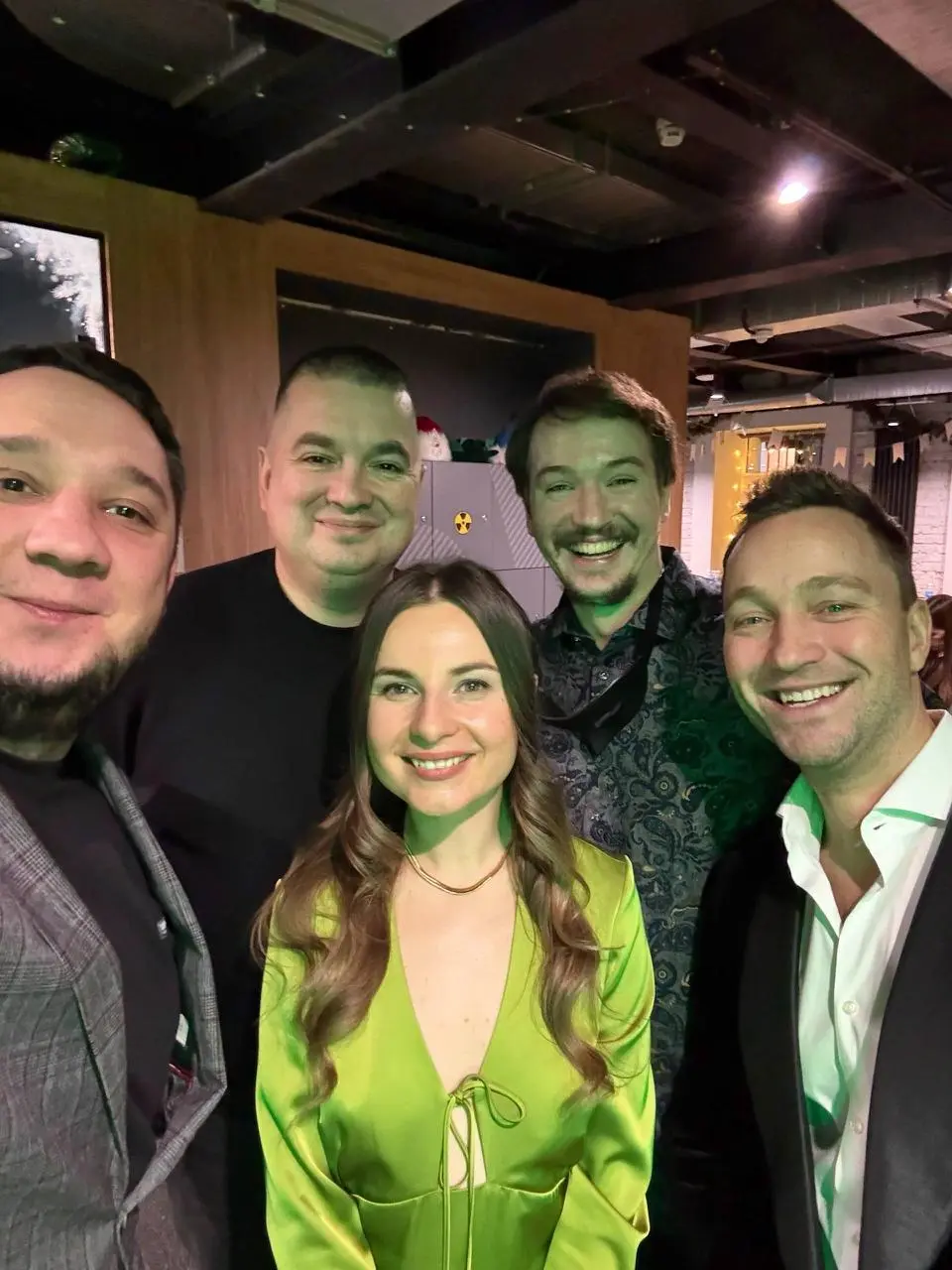 Gracias, Amiga!
Сегодня последний день в Амиге, а есть что вспомнить:
1. Из забавного – в первые же дни продал сайт и мобильное приложение; привел очень крупного лида – переговоры идут до сих пор!
2 | Сетка — социальная сеть от hh.ru