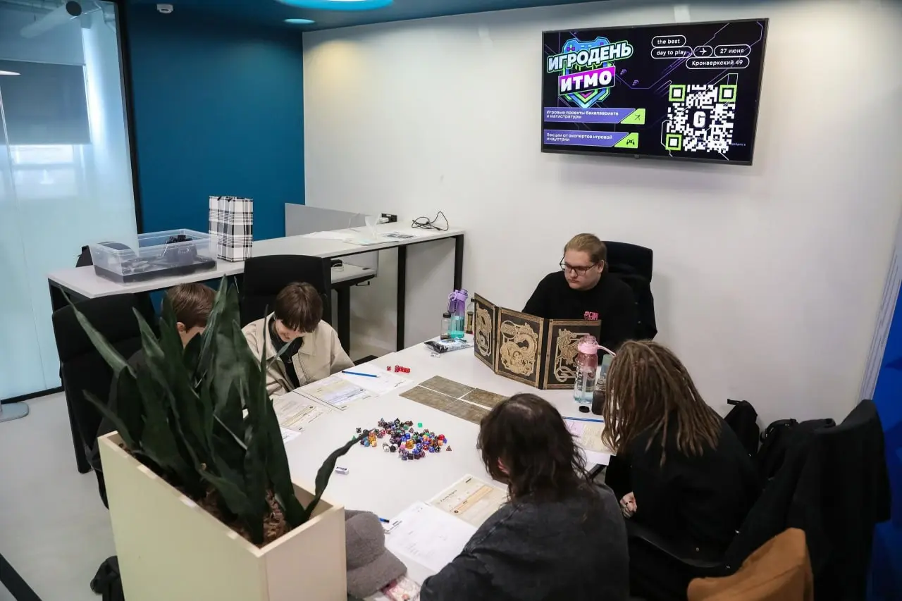 🌀 Как DeusGames ворвались на ITMO «Игродень»!
Наша команда наконец выбралась из разработки и привезла свежий билд Wild Portals на фестиваль | Сетка — социальная сеть от hh.ru
