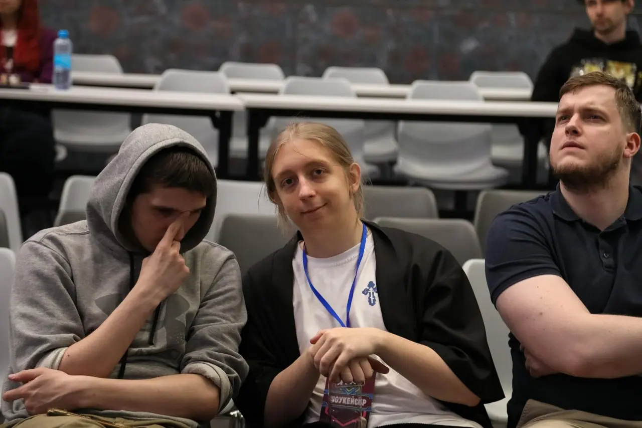 🌀 Как DeusGames ворвались на ITMO «Игродень»!
Наша команда наконец выбралась из разработки и привезла свежий билд Wild Portals на фестиваль | Сетка — социальная сеть от hh.ru