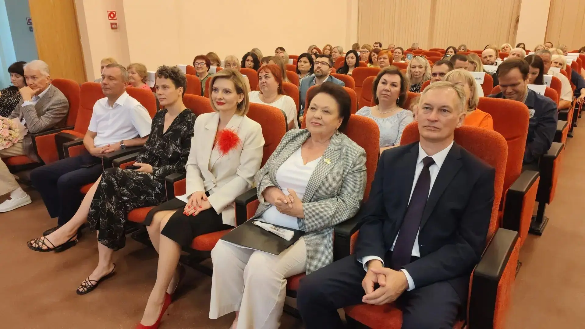 В УПФС Республики Мордовия 10 июля прошло торжественное собрание, награждение сотрудников филиала ко
Дню Российской Почты!
Было много гостей, партнеров и подарков!
Люди, команда - главная ценность ком... | Сетка — социальная сеть от hh.ru
