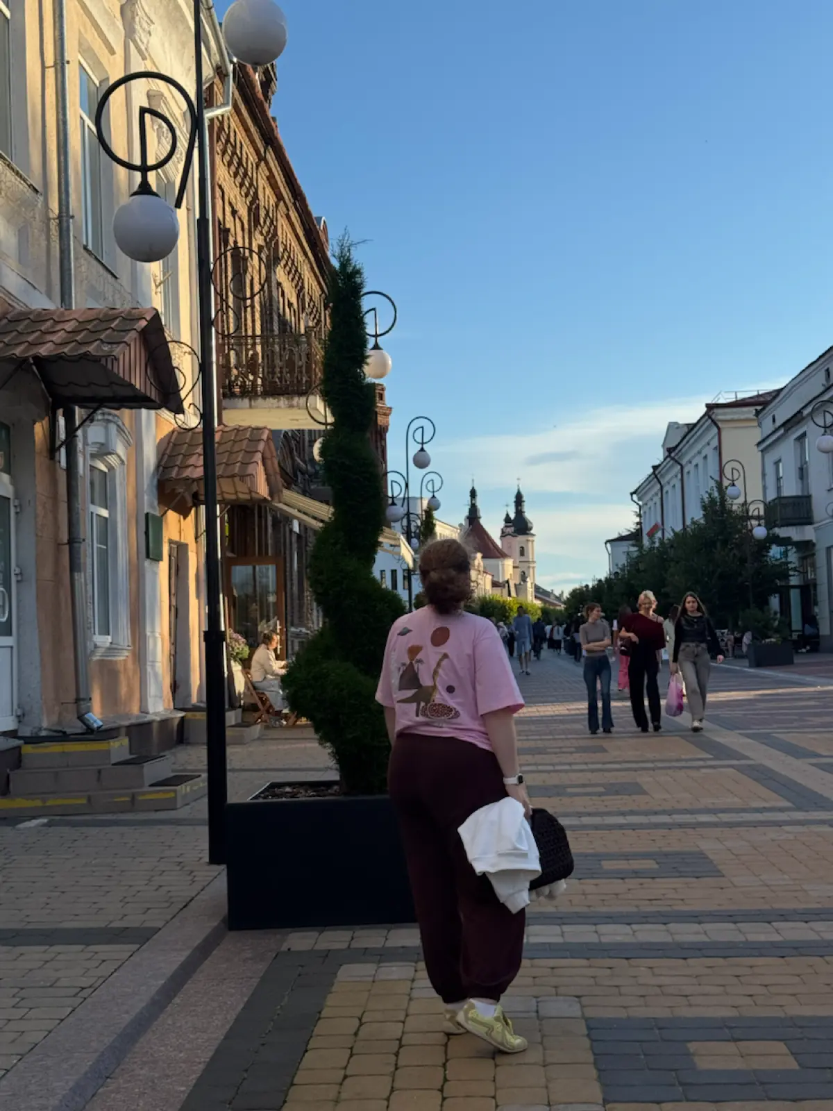Устала от рабочих чатов — уехала искать связь с реальностью. | Сетка — социальная сеть от hh.ru