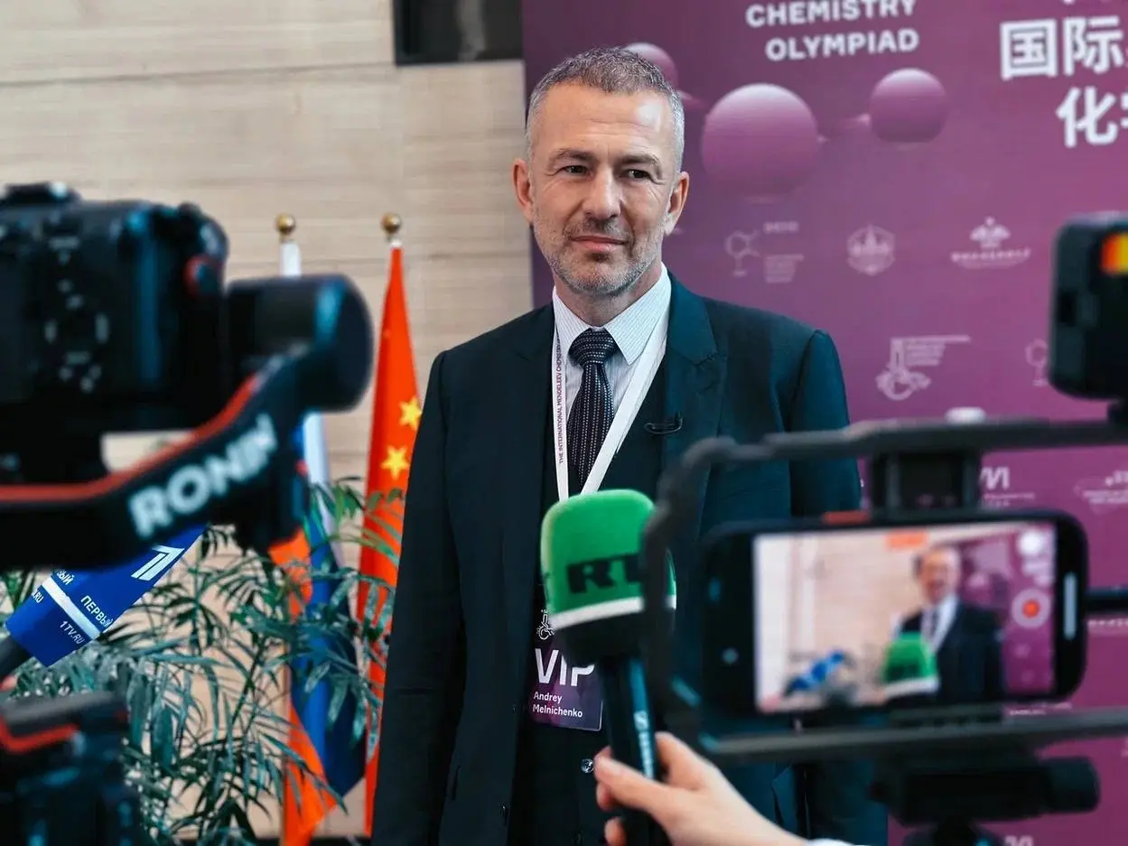 Курс на национальный суверенитет: Андрей Мельниченко | Сетка — социальная сеть от hh.ru