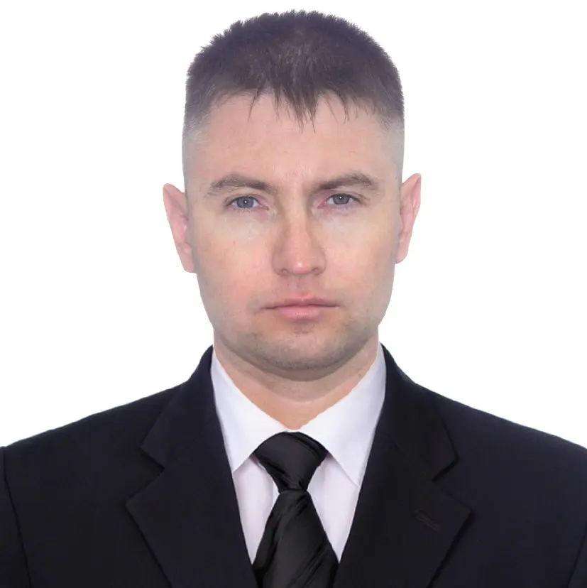 Роман Золотов