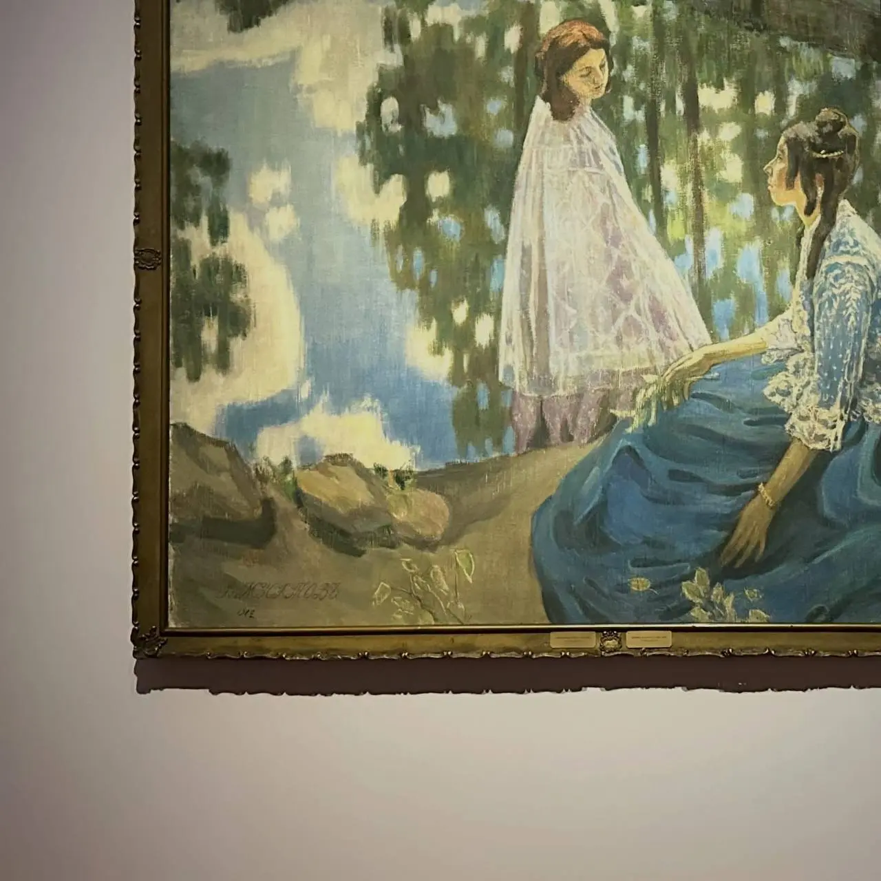 Борисов-Мусатов работал почти как современный дизайнер.
Он снимал сцены на фотоаппарат и собирал из кадров композицию картины. И только потом брался за холст | Сетка — социальная сеть от hh.ru