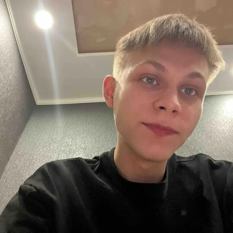 Данил Судаков