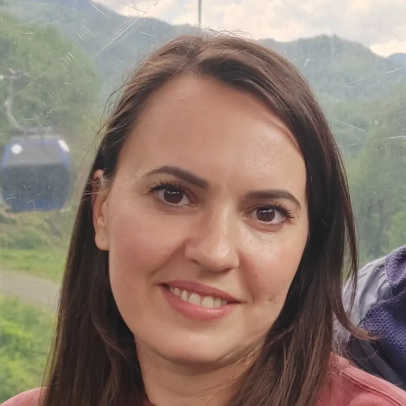 Елена Шефер