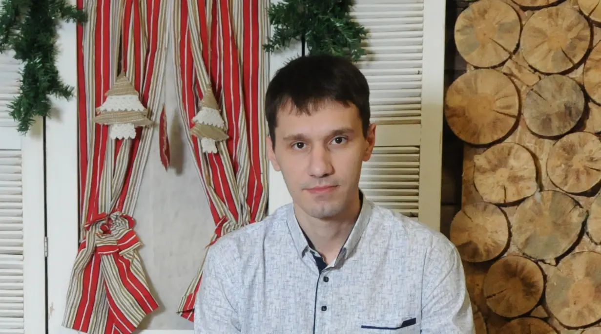 Антон Белоусов
