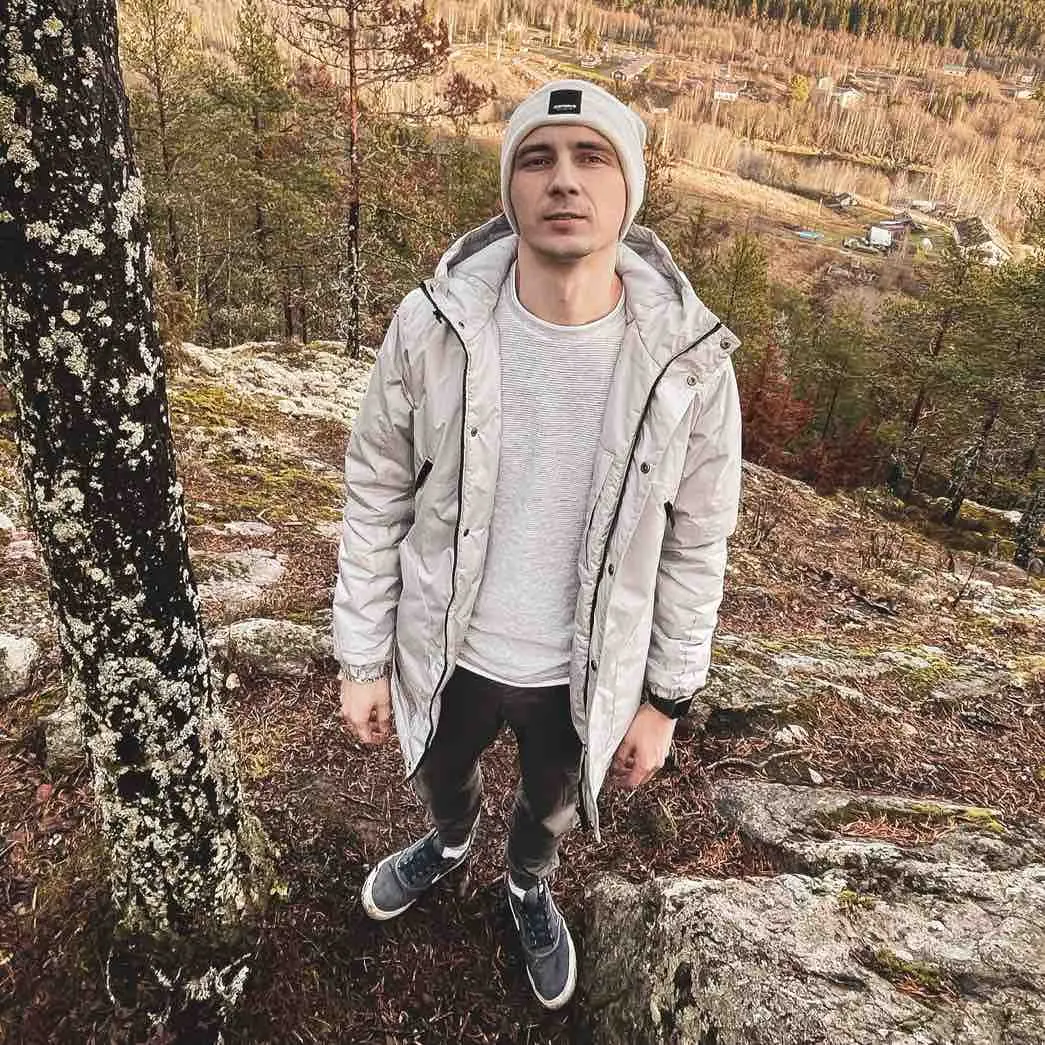 Алексей Веселов