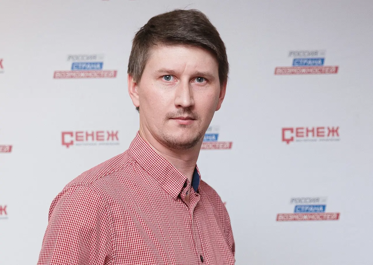 Максим Антонов