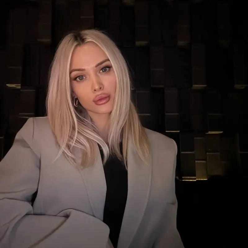 Анна Глущенко