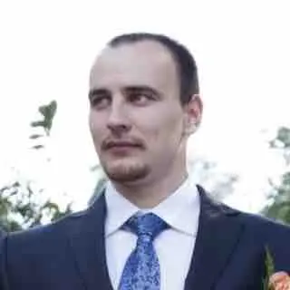 Антон Шмелев