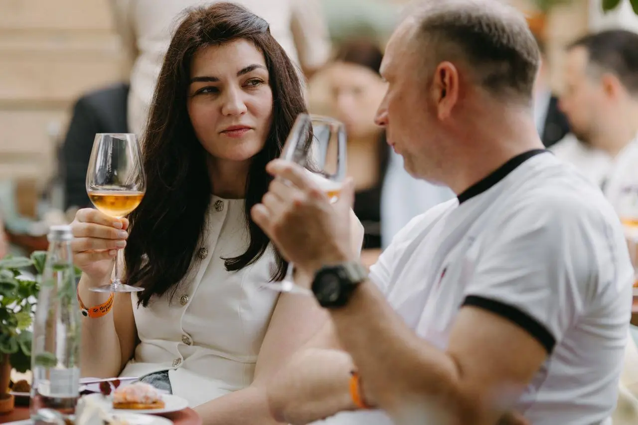 🍷 Место, вкус и культурный контекст способны по-новому раскрыть характер региона. Именно эту идею воплощает проект «Вкус территорий» | Сетка — социальная сеть от hh.ru