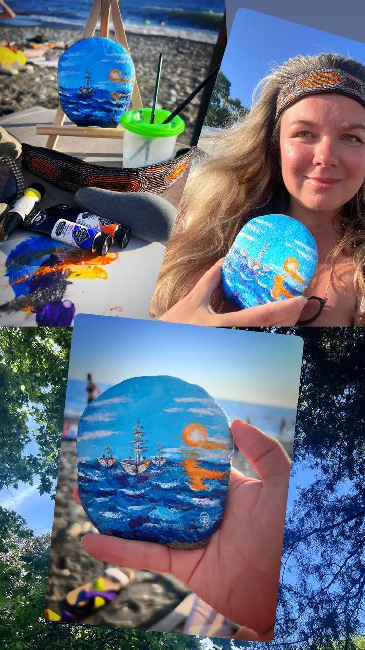 Друзья, приветствую! 🙂 Я очень надеюсь, что вы находите возможность почувствовать это лето 🔆🙏🏻
В отпуске я стараюсь обязательно уделить время творчеству | Сетка — социальная сеть от hh.ru