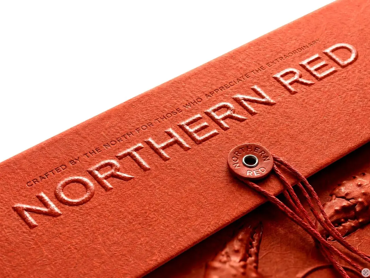 Дал краба
Дизайнер Константин Болимонд придумал упаковку Northern Red: гигантский бумажный конверт для замороженного камчатского краба | Сетка — социальная сеть от hh.ru