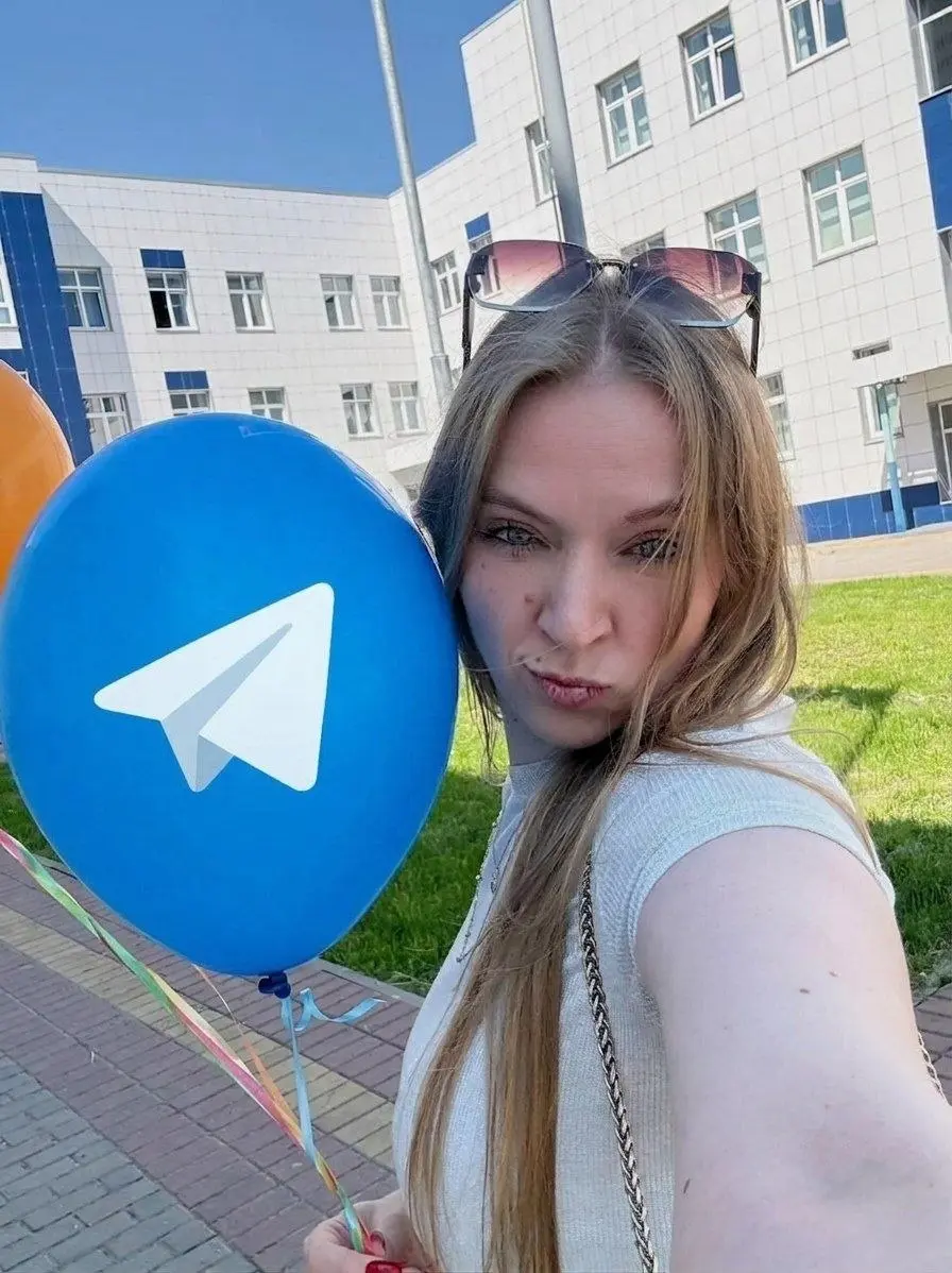 А когда мы забили на Telegram?!
Поймала себя на мысли, что сидя в Telegram, я ещё ни разу не рассказала про то, как работать с Telegram.
А ведь это золотая жила | Сетка — социальная сеть от hh.ru