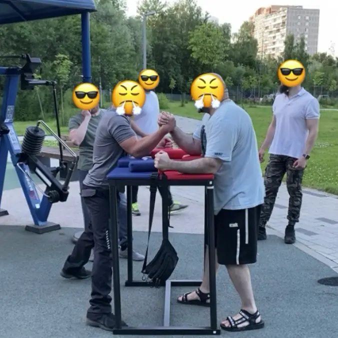 Для тех, кто сам себе начинает писать программу тренировок.
Но не забывайте, что без качества по технике даже крутые программы почти не работают.
Всех благ. | Сетка — социальная сеть от hh.ru