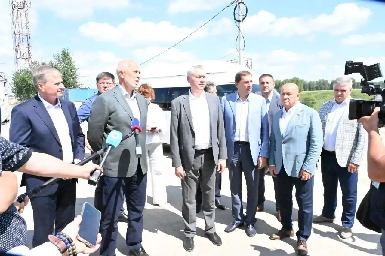 Губернатор Новосибирской области побывал на производстве «Сибирского Гурмана»
Вчера на нашем предприятии прошла необычная экскурсия | Сетка — социальная сеть от hh.ru