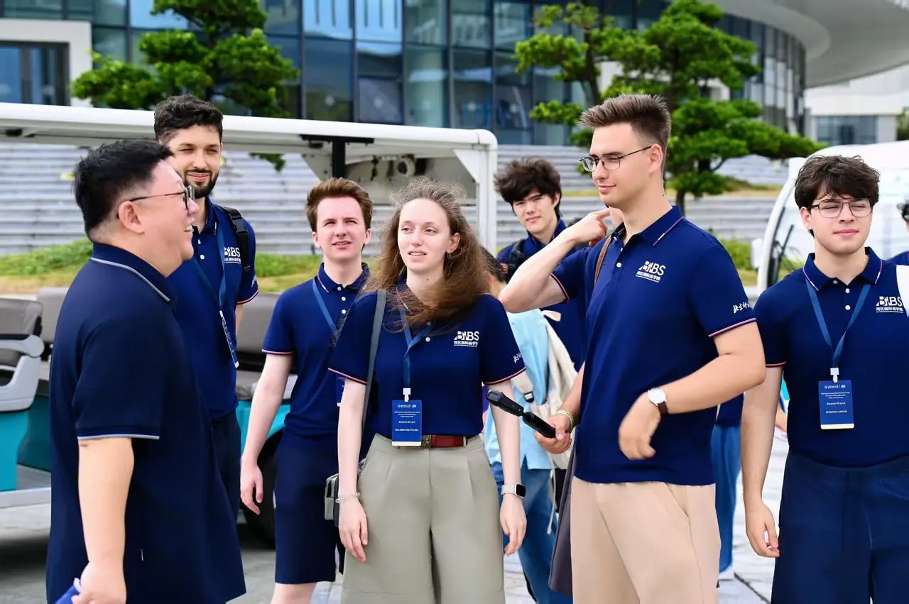 Студенты Института управления приняли участие в Young Elite Summer Camp | Сетка — социальная сеть от hh.ru