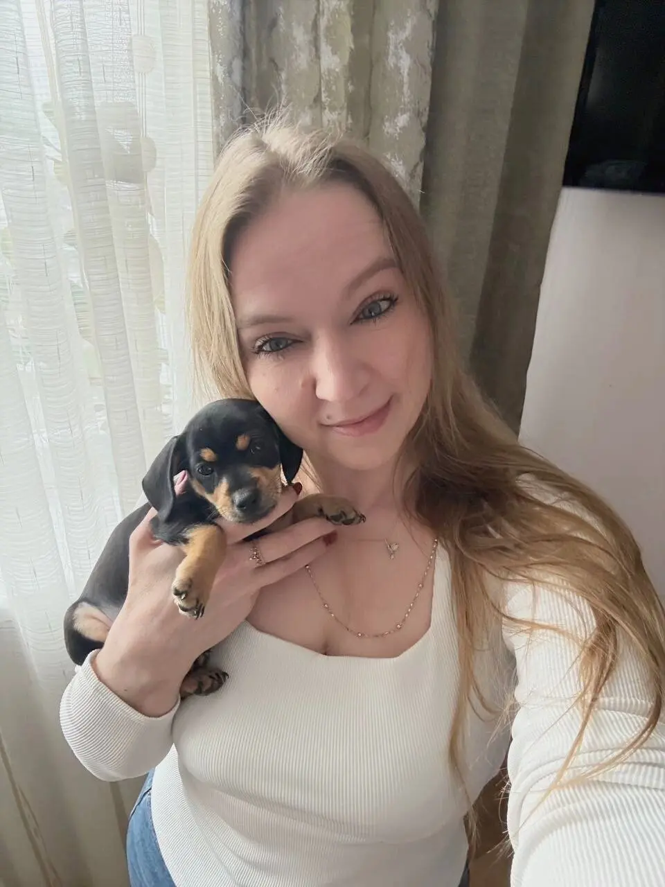 Разбор по таксе. Залетайте в пост ниже👇
С появлением таксы я стала ещё лучше разбираться в психологии продаж😅 | Сетка — социальная сеть от hh.ru