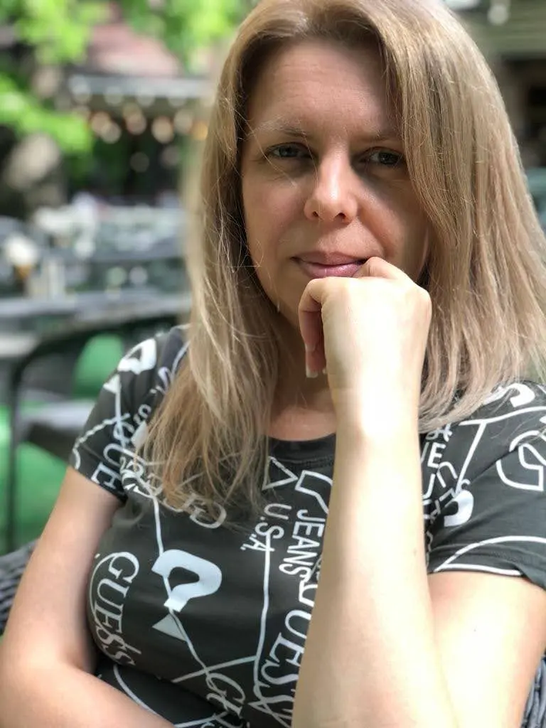 Елена Емельянова