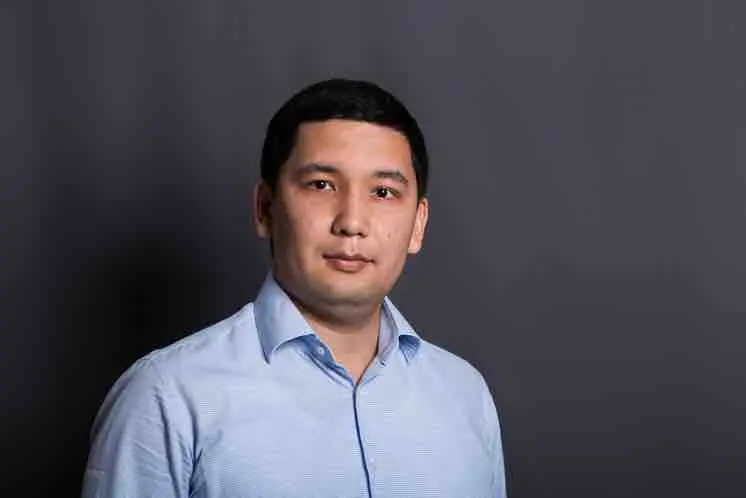Bлaдимиp Hapaнoв