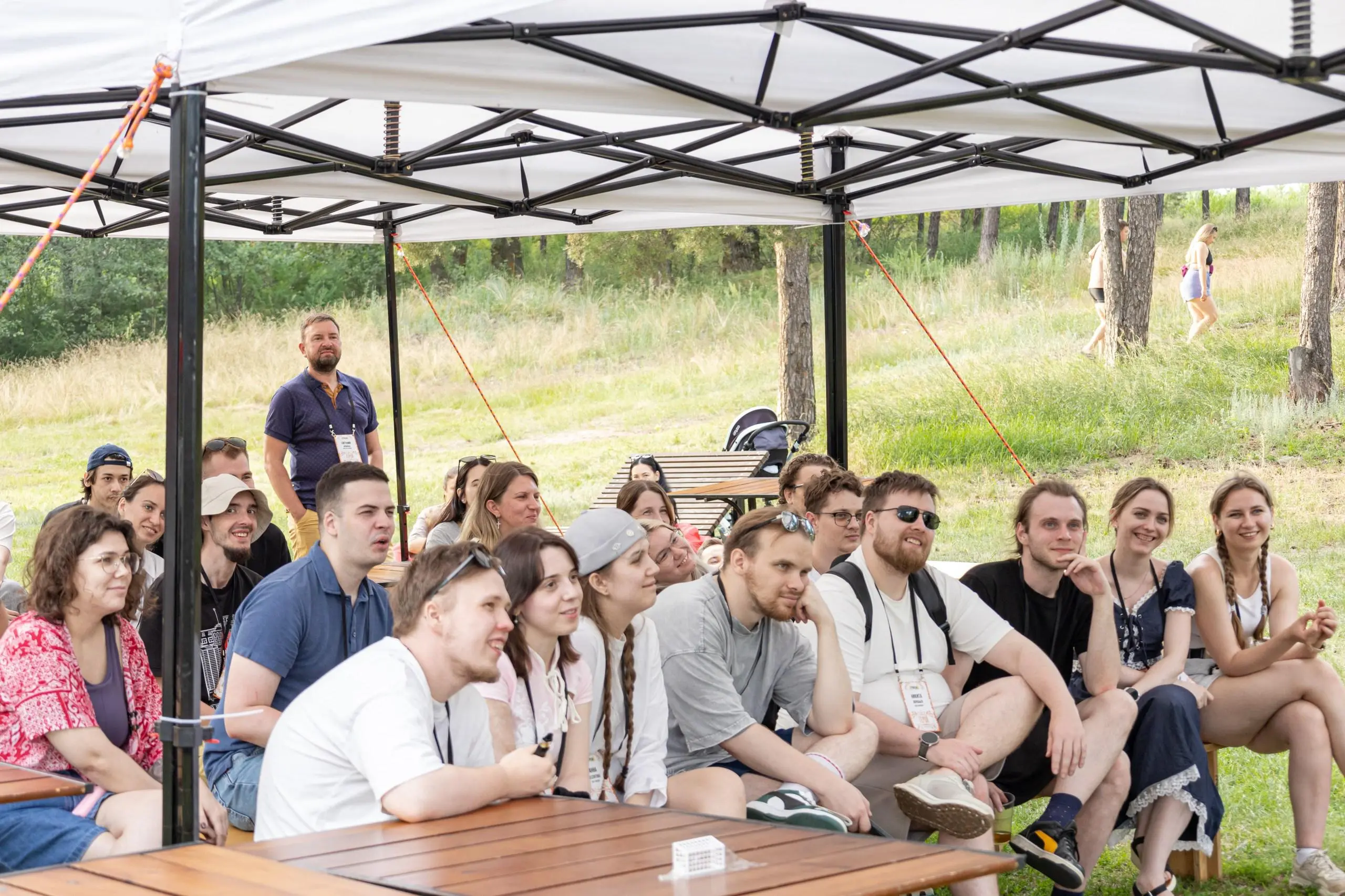 Активисты SITC с ребятами из Пивного Четверга рванули на IT-фестиваль Summer Merge в Ульяновскую область с палатками, пауэрбанками и запасом Жигулевского (куда ж без него) | Сетка — социальная сеть от hh.ru