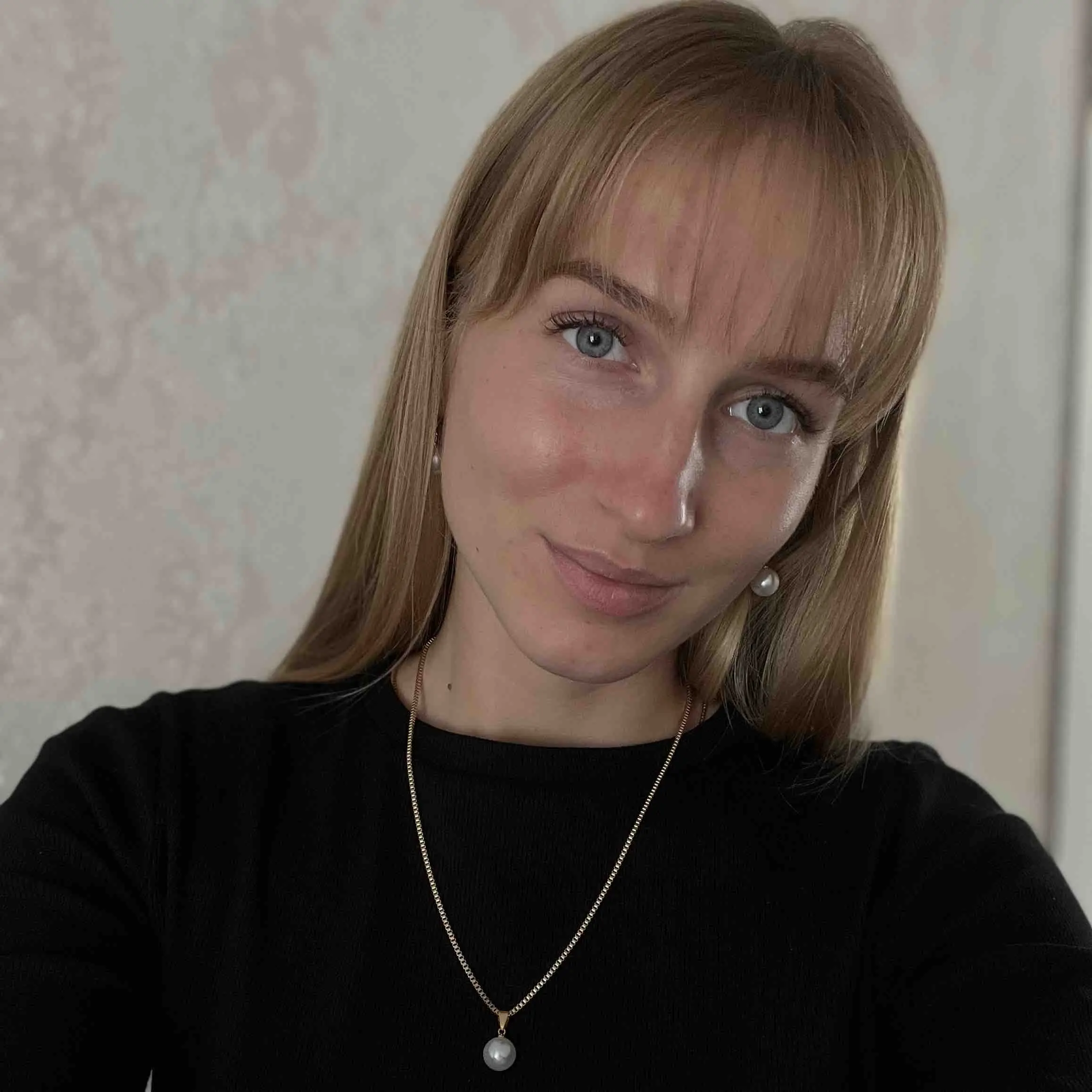 Ева Плотникова