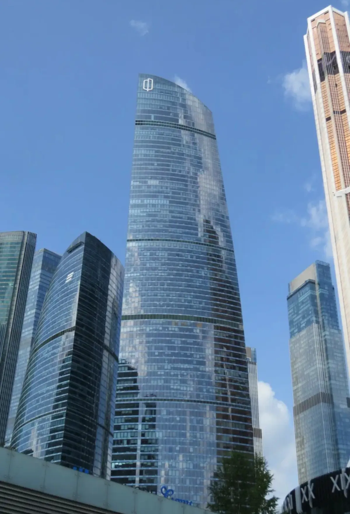 Высота 400 метров достигнута. | Сетка — социальная сеть от hh.ru
