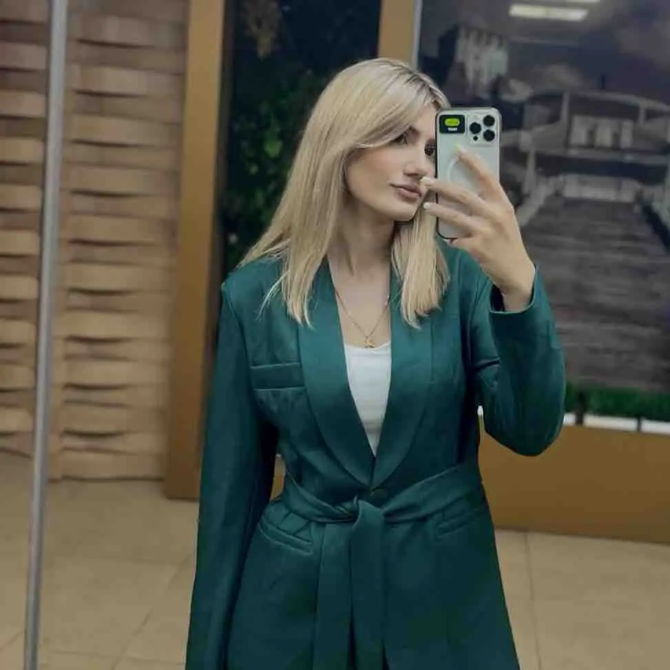 Белла Оганнисян