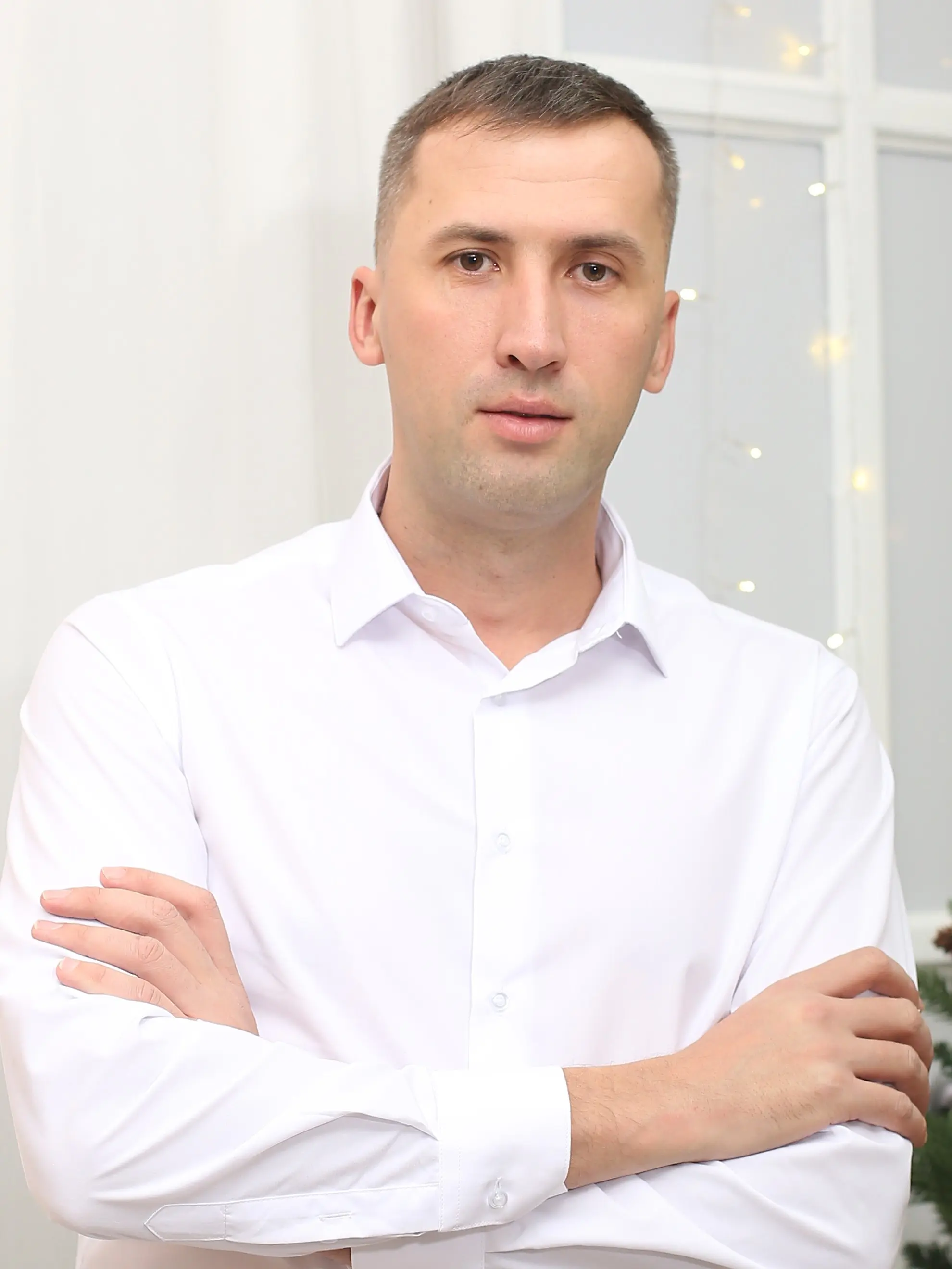 Анатолий Суханов