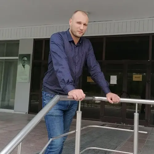Владислав Сизых