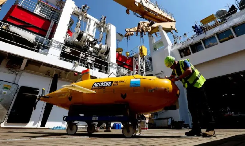 Робот Boaty McBoatface отправился исследовать тающие ледники Гренландии
Автономный подводный робот Boaty McBoatface впервые примет участие в масштабной экспедиции у берегов Гренландии | Сетка — социальная сеть от hh.ru
