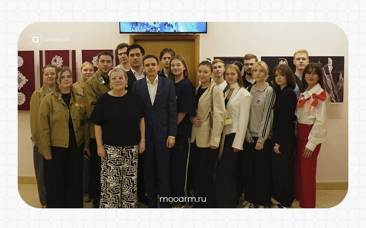 📸 Состоялась встреча «Альянса молодых гуманитариев» с председателем Херсонской областной Думы
15 июля 2026 года на площадке Представительства Вологодской области при Президенте РФ и Правительстве РФ п... | Сетка — социальная сеть от hh.ru