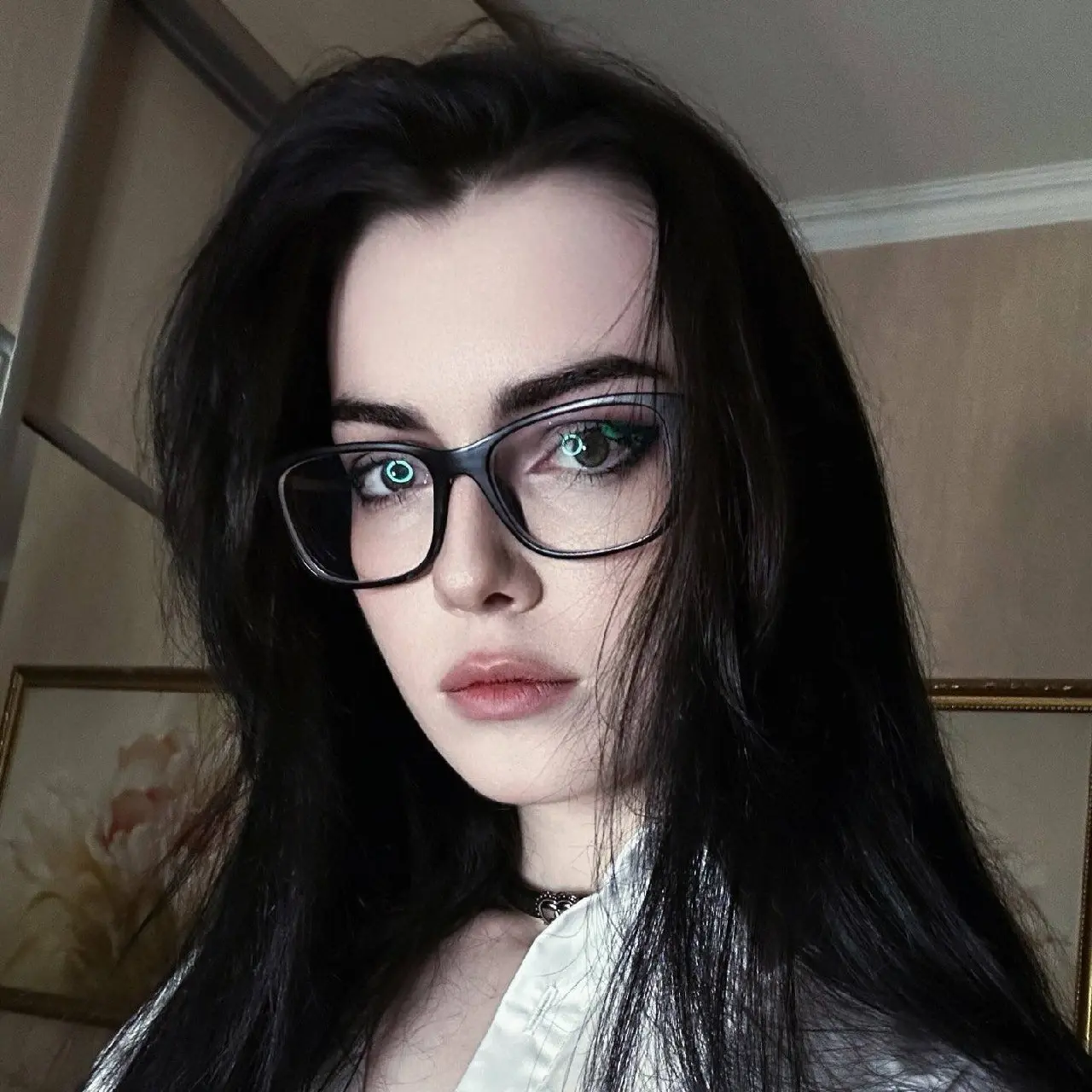 Давно хотела написать этот пост, но всё откладывала.
Я занимаюсь таро уже около пяти лет | Сетка — социальная сеть от hh.ru