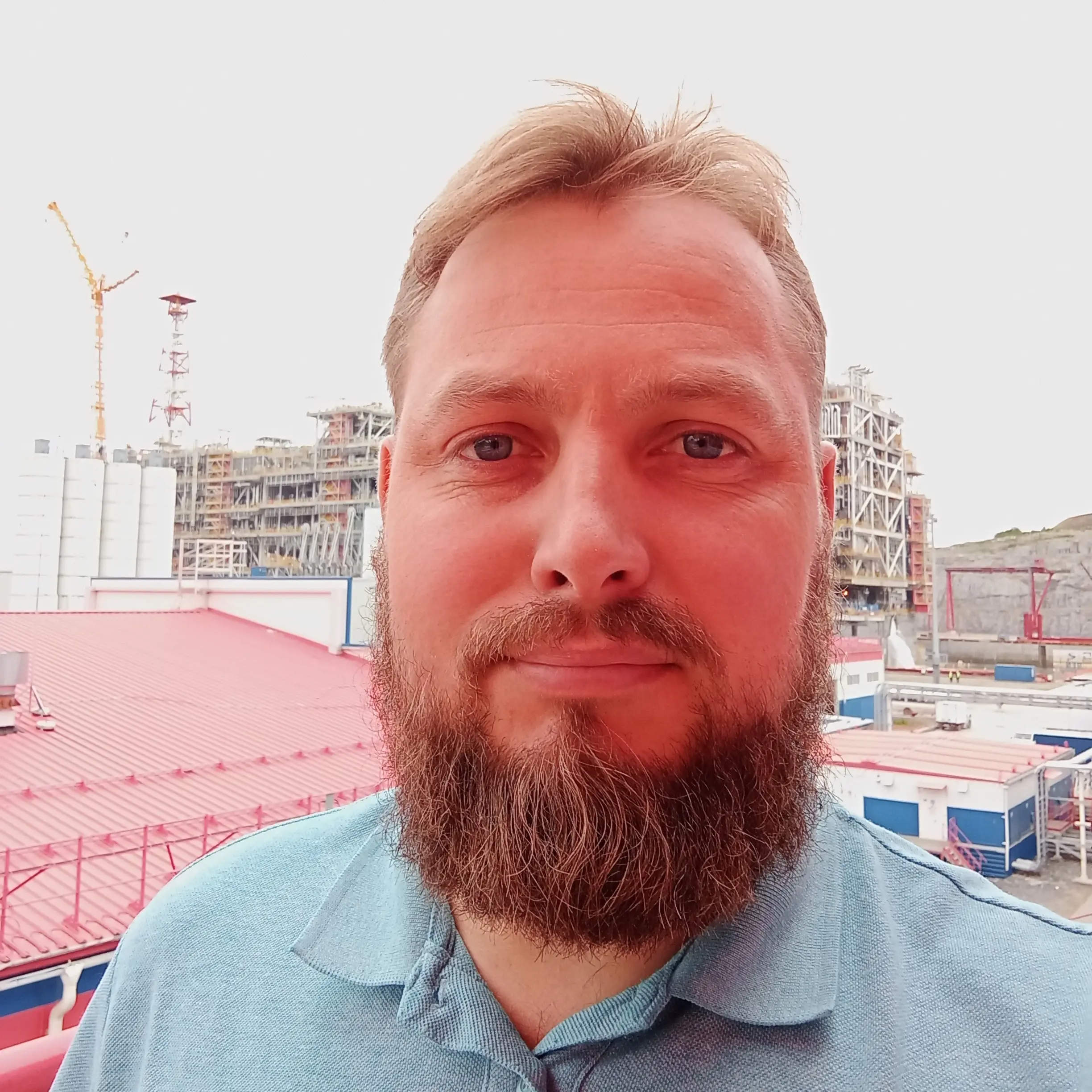 Александр Ратиев