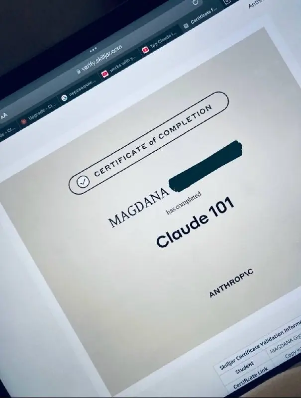 Принимаю поздравления!
Окончила курс по управлению Claude Ai.
Зарисовки отошли на второй план, ибо учёба, отличный повод наверстать упущенное, ставь лайк ! | Сетка — социальная сеть от hh.ru