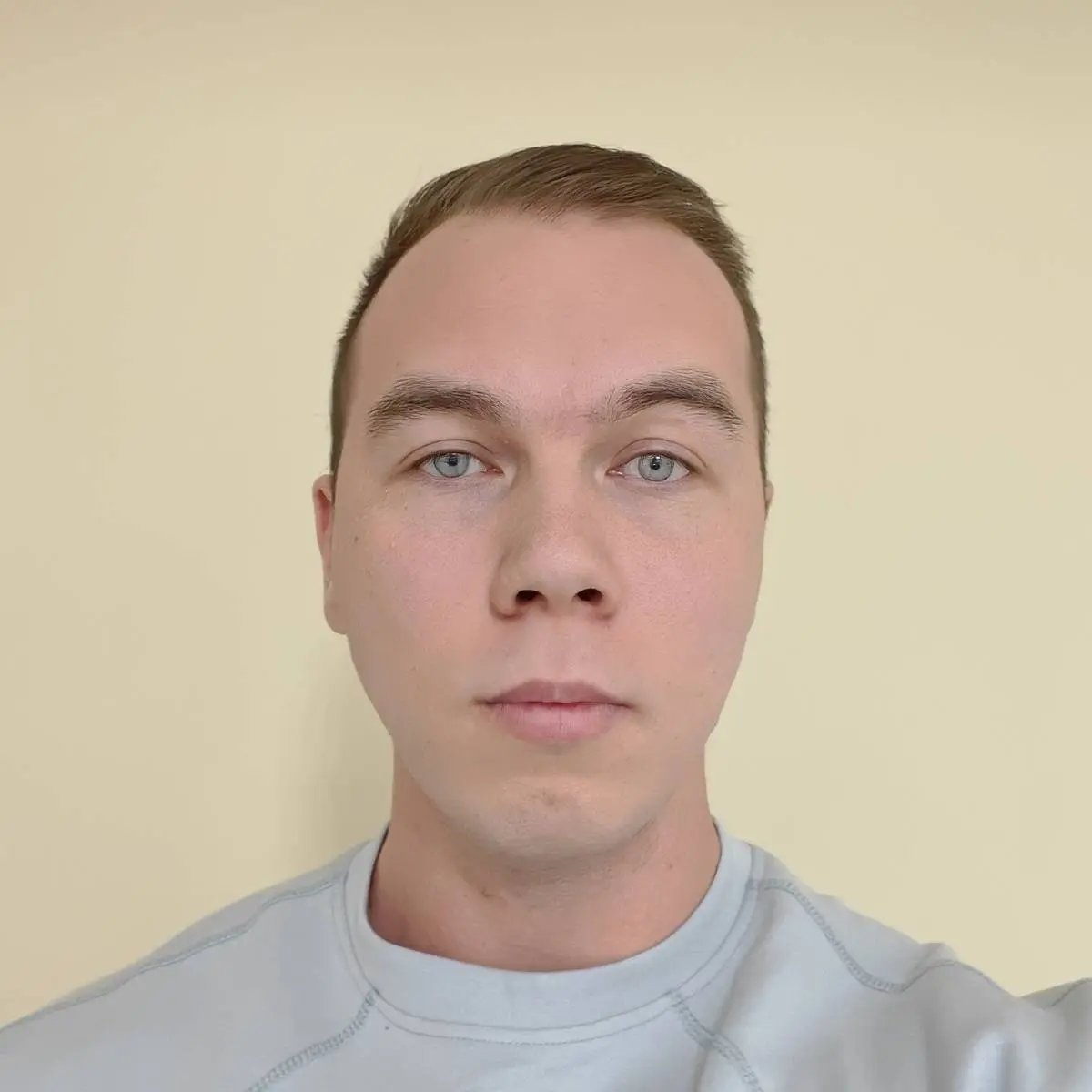 Евгений Николаев