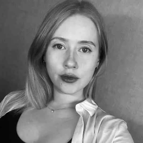 Ксения Логиновских