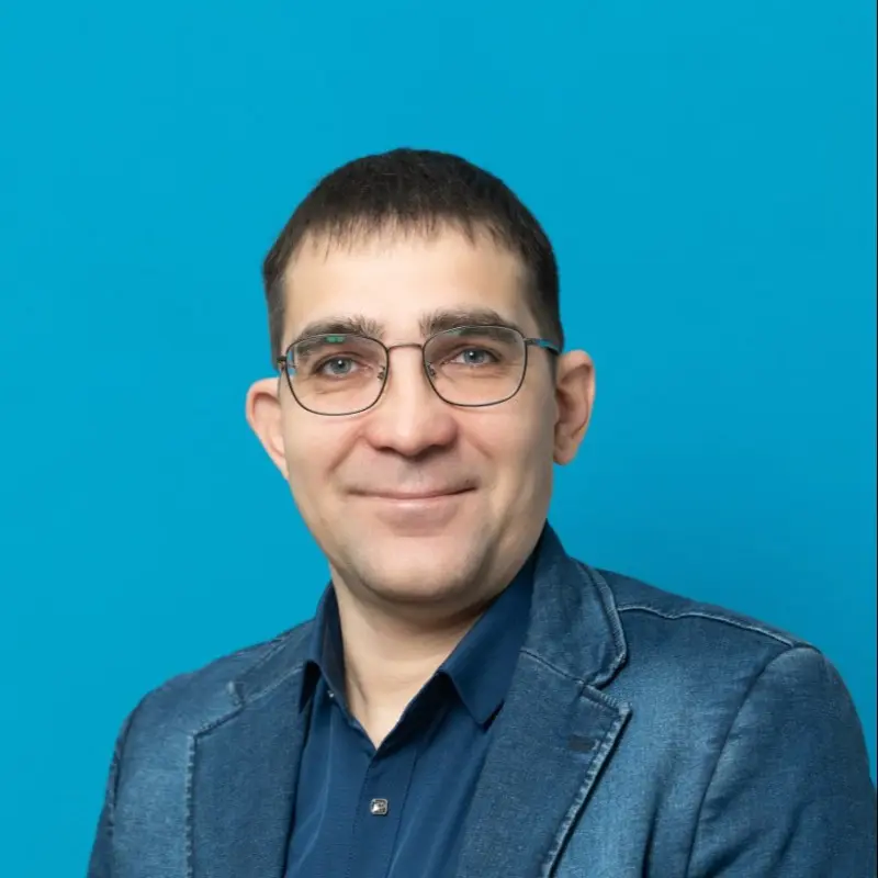 Роман Парамонов