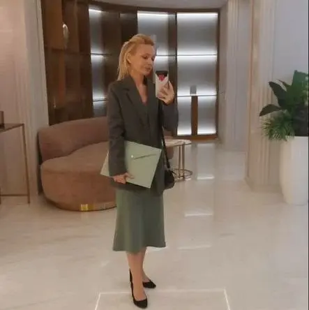Елена Жарова