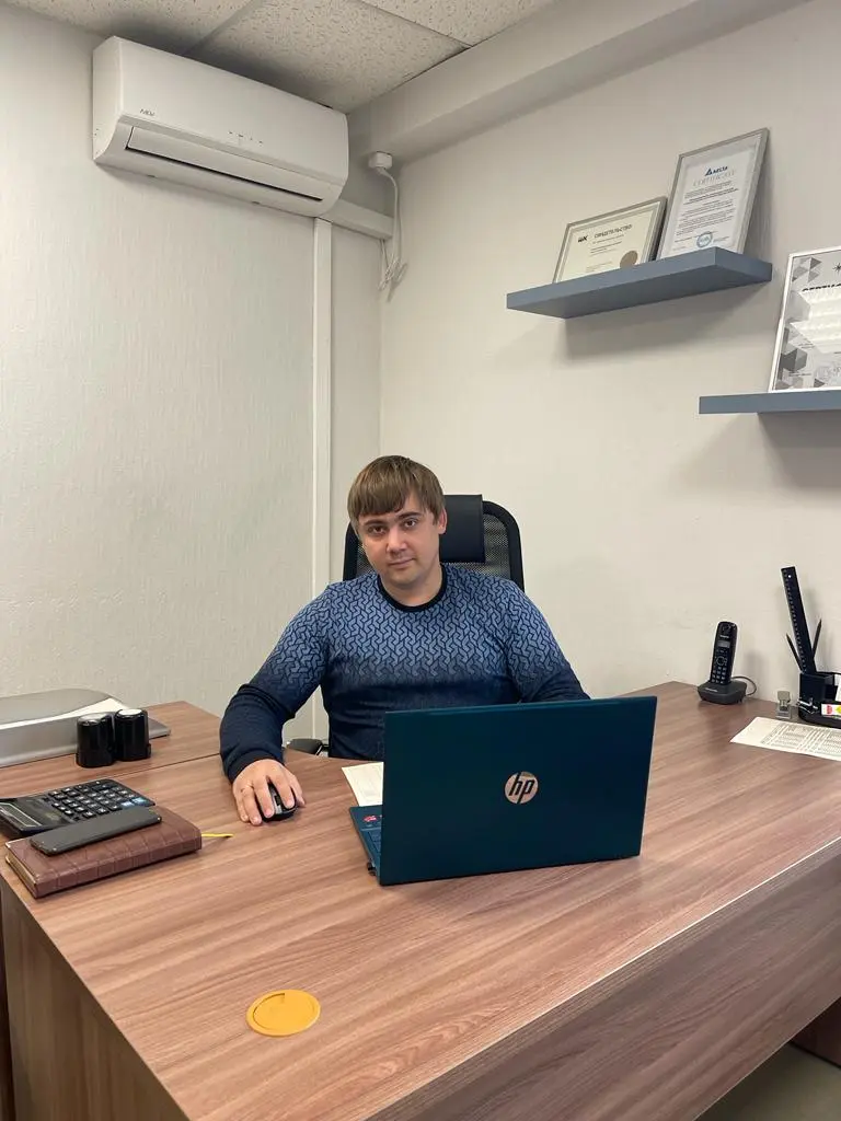 Антон Ребров