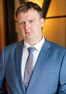 Дмитрий Ефремов