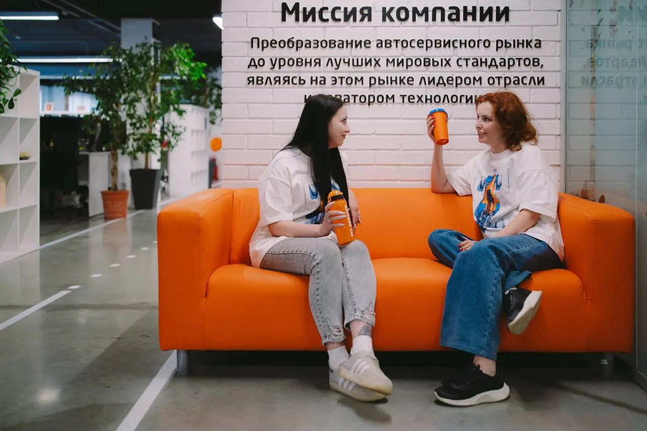 🏢 Как выглядит наш офис?
Работа - это место, где мы проводим большую часть дня | Сетка — социальная сеть от hh.ru